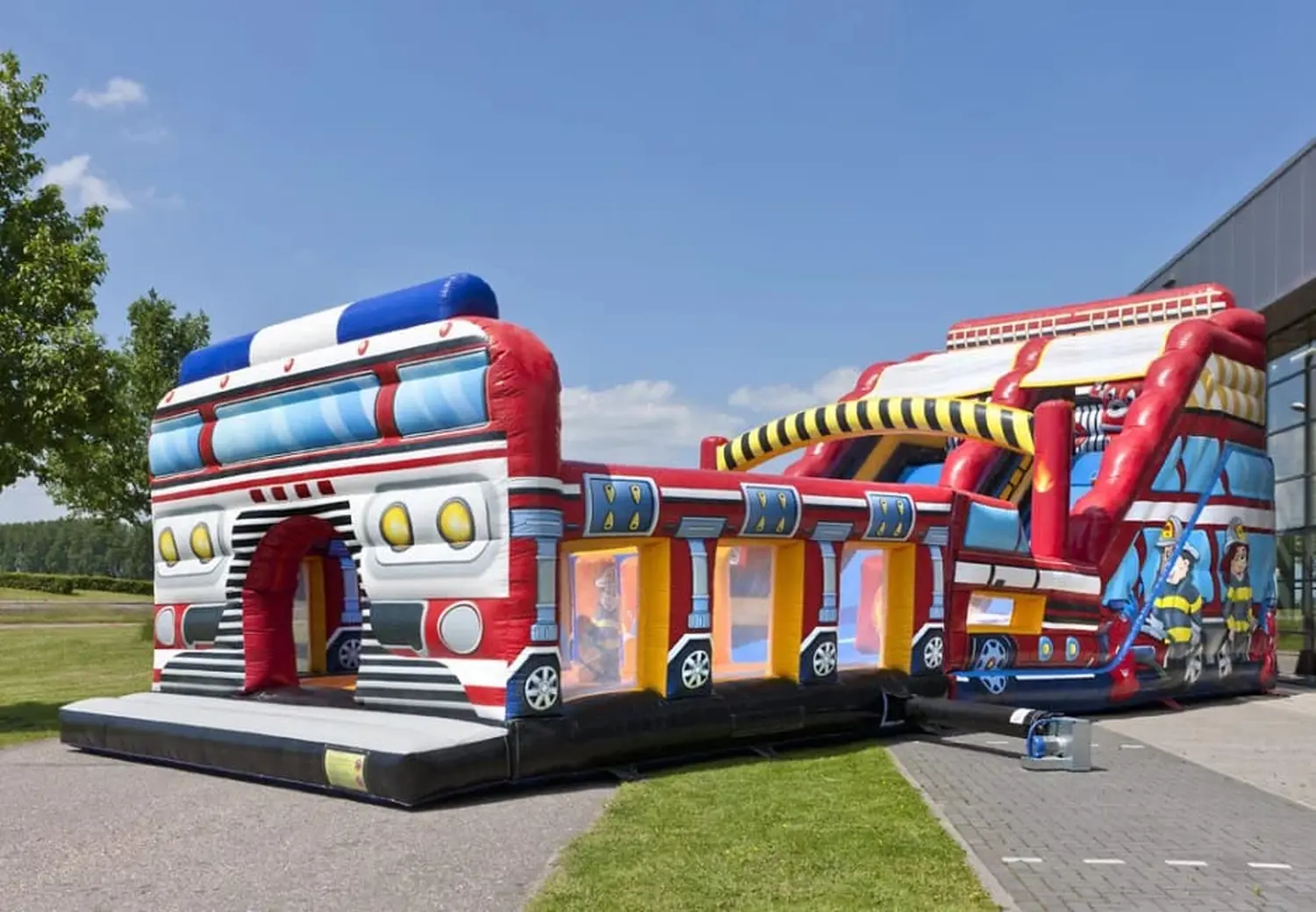 Elli-world funpark, Hüpfburg und Piratenschiff